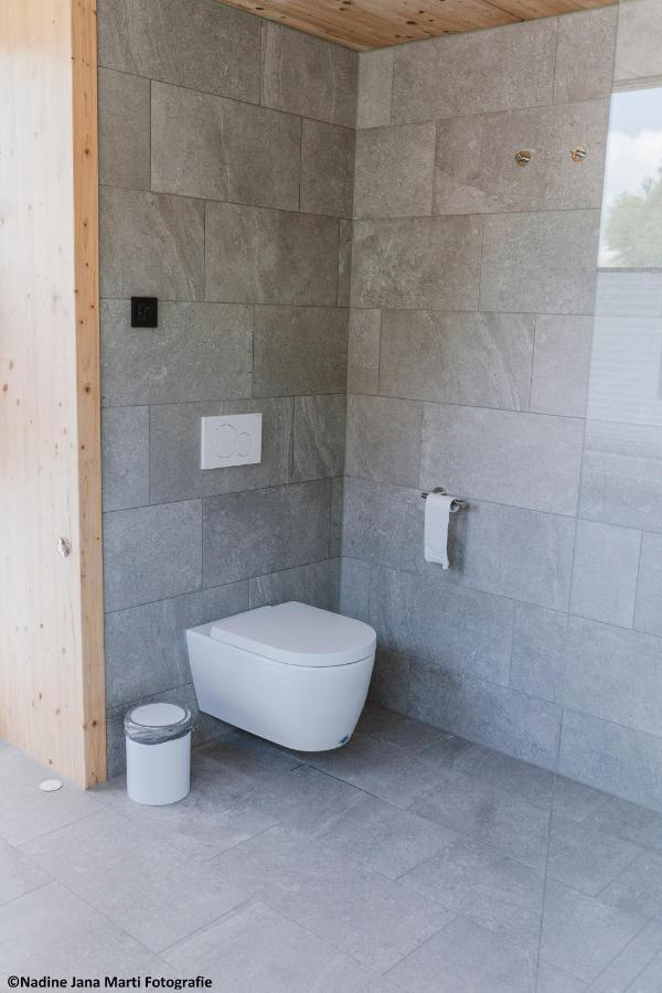 ホルンベルク Ferienhaus Im Schwarzwald Am See "Backhaeusle"ヴィラ エクステリア 写真