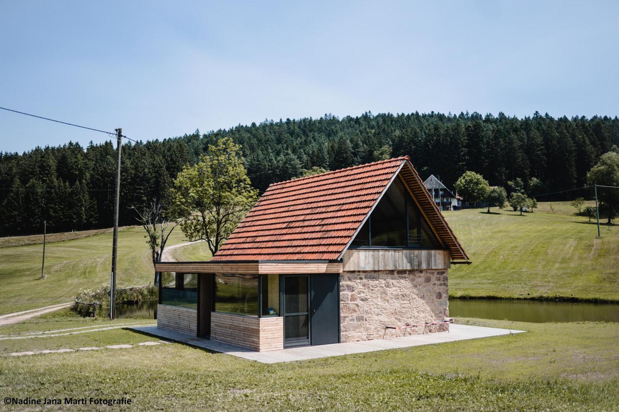 ホルンベルク Ferienhaus Im Schwarzwald Am See "Backhaeusle"ヴィラ エクステリア 写真